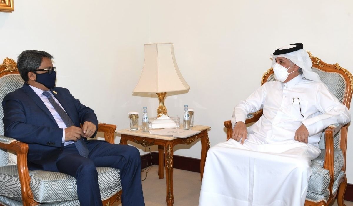 FM Meets Bangladeshi Counterpart